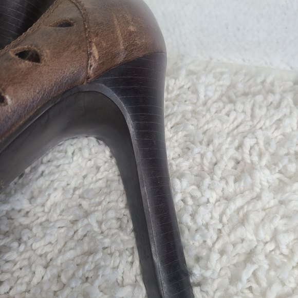 Brown open toe heels - Picture 3 of 9